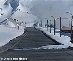 Impresionante. Todo cubierto de nieve, excepto las calles!